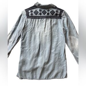 buttons Light Blue Embroidered Yoke Long-Sleeve Tunic